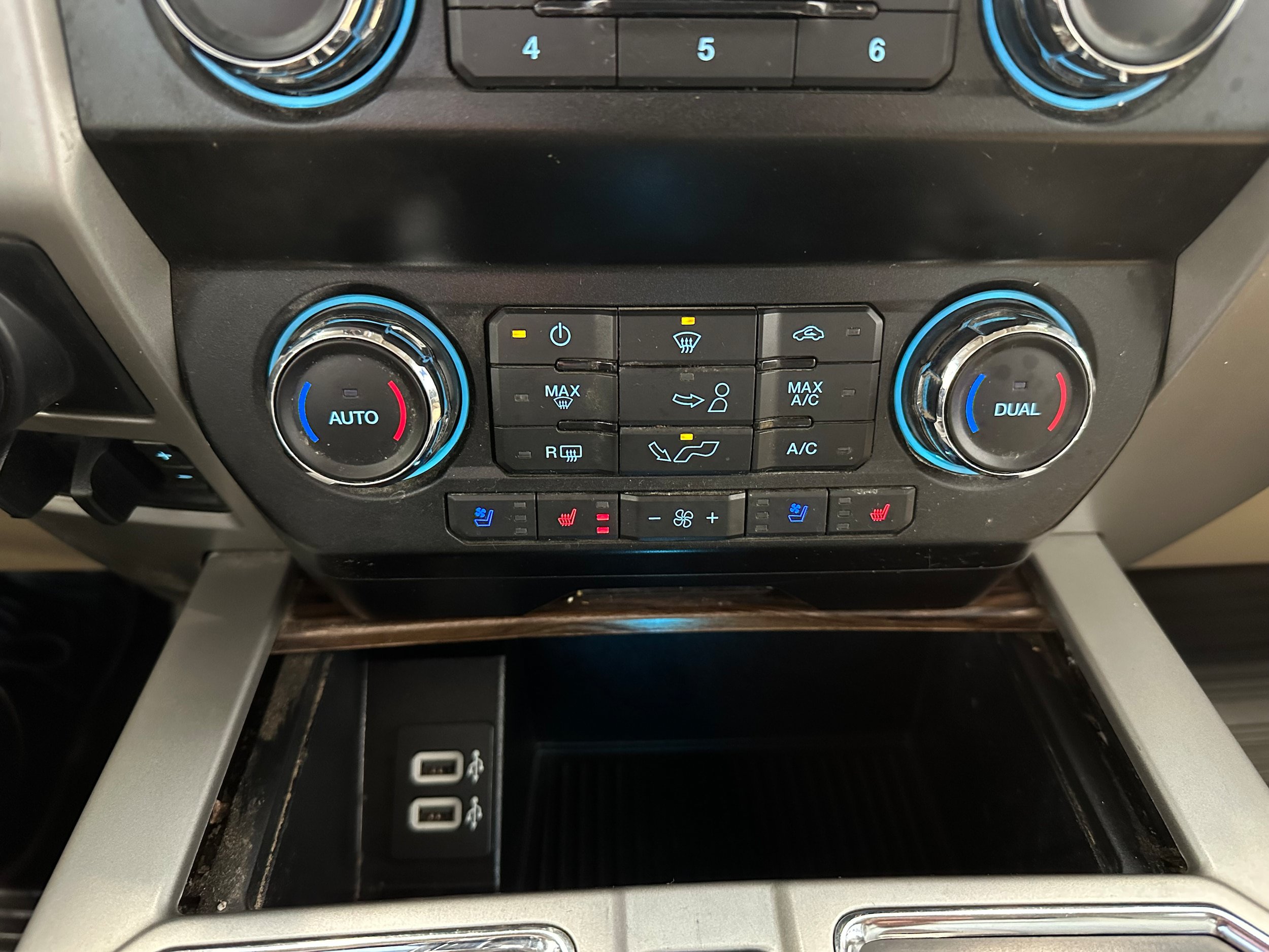 Used 2019 Ford F150 Lariat AWD/4WD image 19