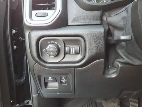 Used 2022 RAM 1500 Laramie AWD/4WD image 17