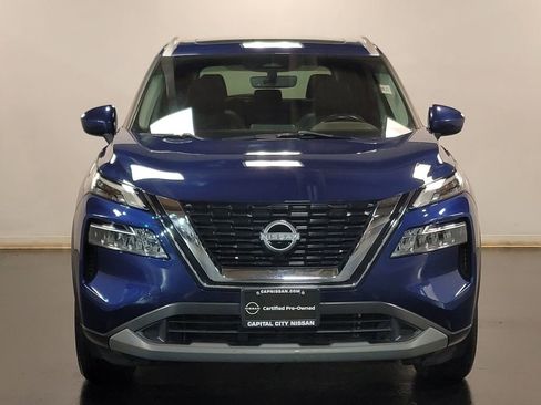 Used 2023 Nissan Rogue SV w/ SV Premium B Package image 3