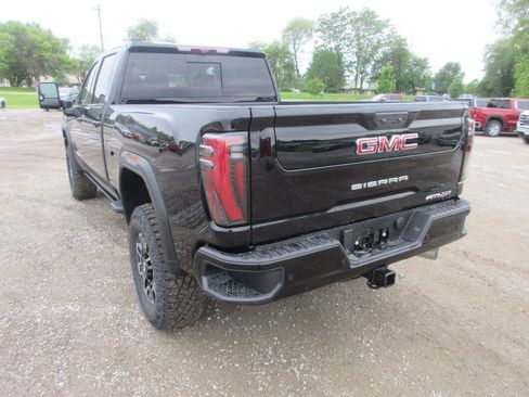 New 2026 GMC Sierra 2500 AT4X AWD/4WD image 9
