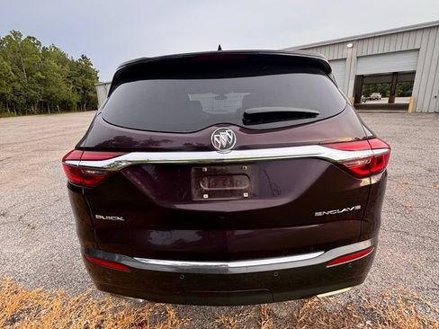Used 2018 Buick Enclave Essence FWD image 11