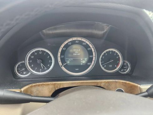 Used 2011 Mercedes-Benz E 550 Sedan image 16