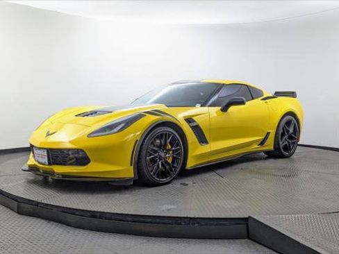 Used 2016 Chevrolet Corvette Z06 w/ 3LZ Preferred Equipment Group RWD image 2