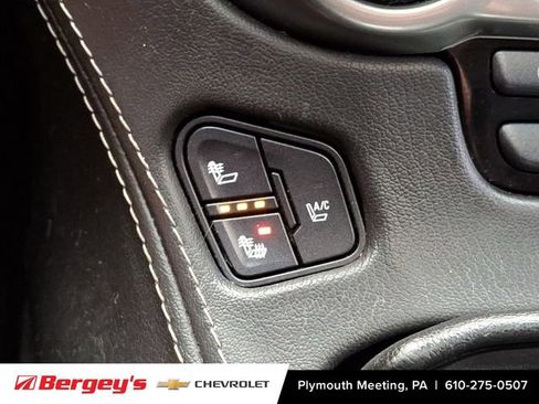 Used 2016 Chevrolet Tahoe LTZ AWD/4WD image 29