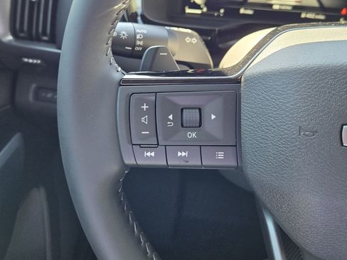 New 2026 Nissan Pathfinder SL w/ SL Premium Package FWD image 22