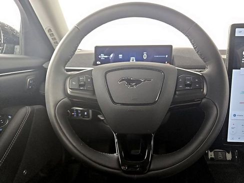 Used 2025 Ford Mustang Mach-E Premium RWD image 19