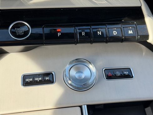 New 2026 Lincoln Navigator Reserve AWD/4WD image 35