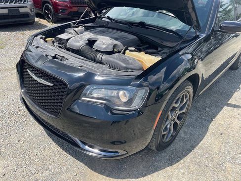 Used 2018 Chrysler 300 S w/ 300S Premium Group AWD/4WD image 24