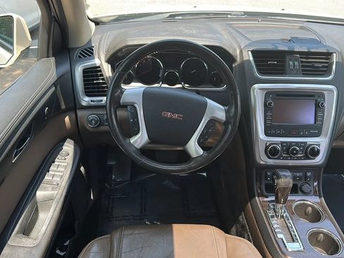 Used 2014 GMC Acadia SLT AWD/4WD image 30