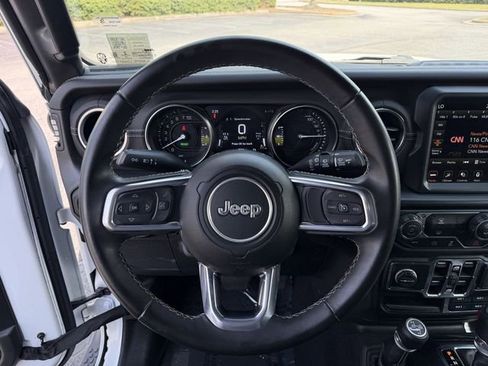 Used 2022 Jeep Wrangler Unlimited Sahara w/ Safety Group image 18