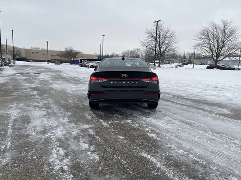 New 2026 Hyundai Elantra Sport image 3