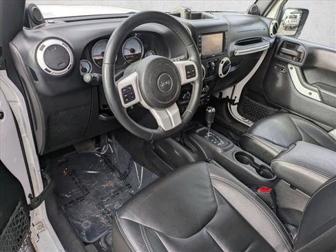 Used 2014 Jeep Wrangler Polar Edition image 10