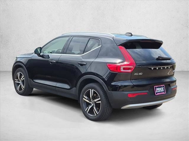 Used 2023 Volvo XC40 B5 Plus w/ Driver Assist Package AWD/4WD image 8