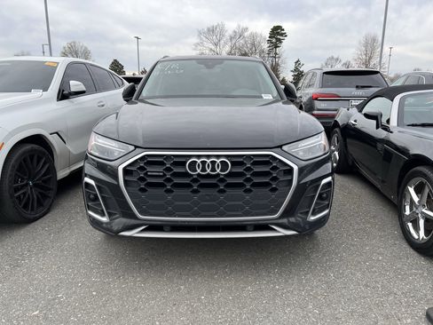 Used 2023 Audi Q5 2.0T Premium w/ Convenience Package image 23