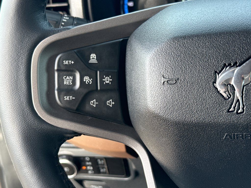 Used 2024 Ford Bronco Outer Banks AWD/4WD image 16