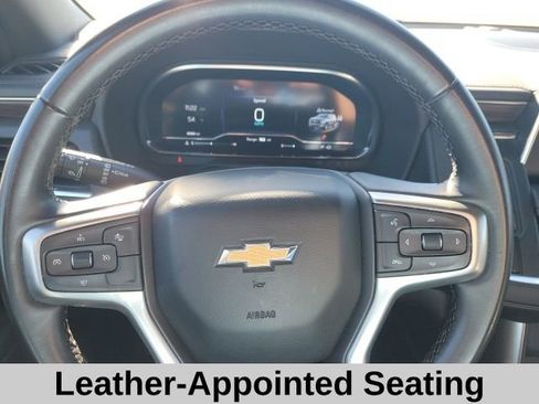 Used 2024 Chevrolet Suburban LT image 14