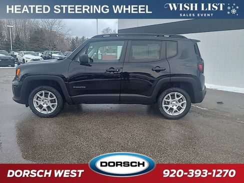 Used 2023 Jeep Renegade Latitude w/ Premium Group image 2