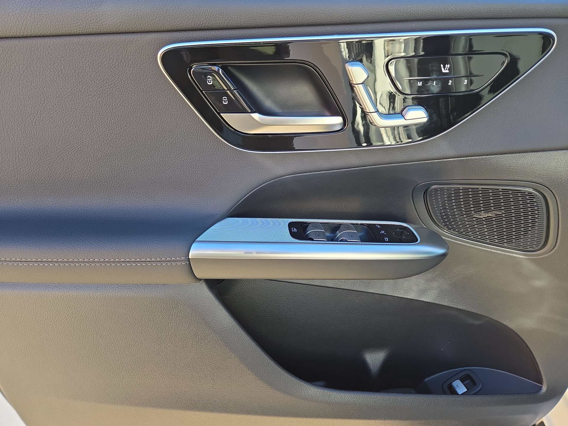 New 2026 Mercedes-Benz GLC 300 4MATIC image 15