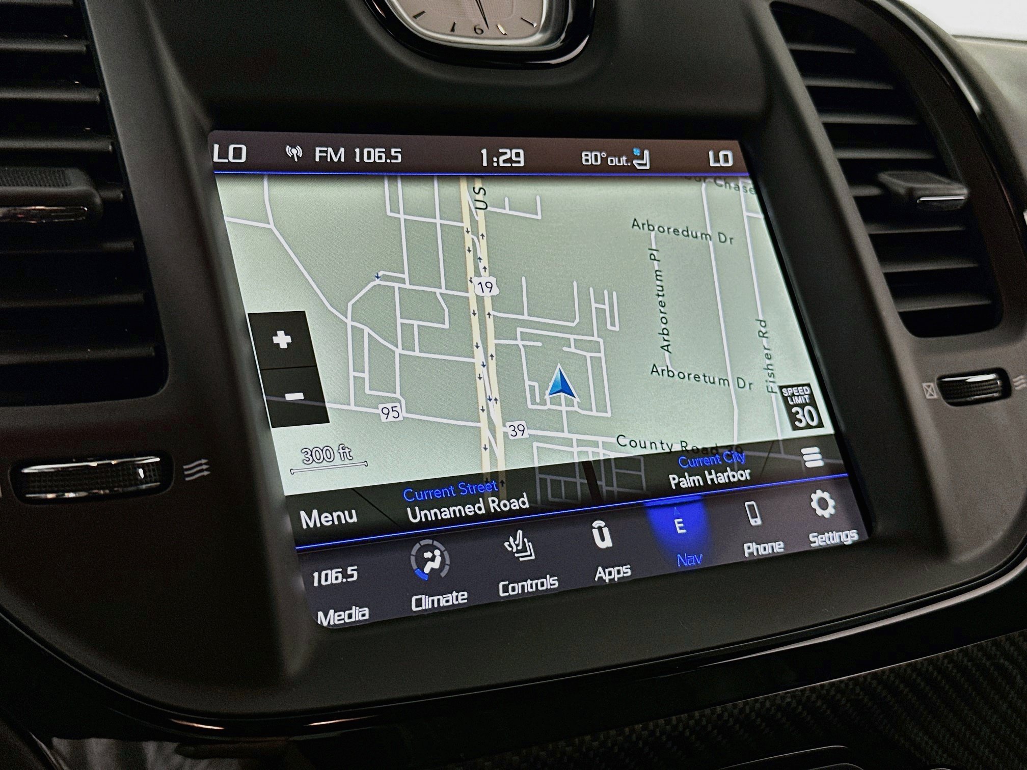 Used 2023 Chrysler 300 C RWD image 13