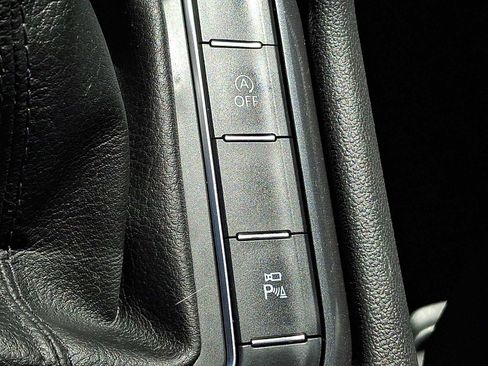 Used 2019 Volkswagen Tiguan SEL Premium AWD/4WD image 22