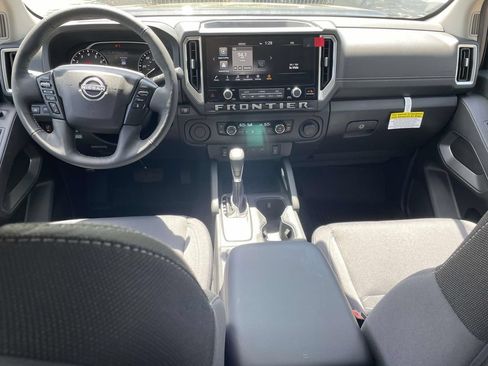 New 2026 Nissan Frontier SV w/ SV Convenience Package RWD image 13
