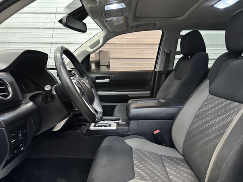 Used 2018 Toyota Tundra SR5 image 10