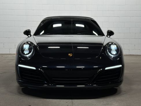 Used 2019 Porsche 911 4S image 9