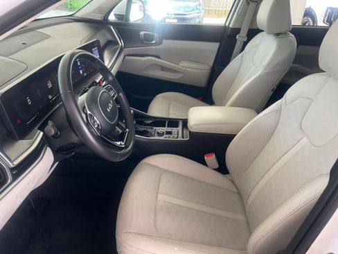 Certified 2024 Kia Sorento S w/ Panoramic Sunroof Package FWD image 4