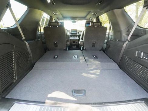 Used 2024 Chevrolet Tahoe High Country w/ Advanced Technology Package image 34