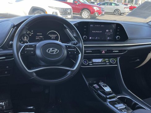 Certified 2022 Hyundai Sonata SEL w/ Convenience Package image 6