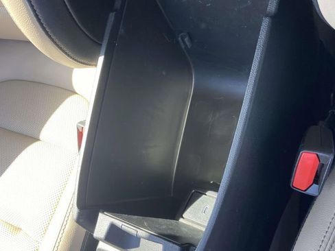 Used 2020 Ford Escape SEL image 26