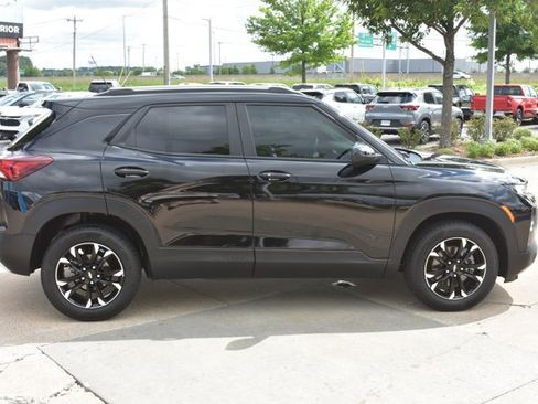 Used 2023 Chevrolet TrailBlazer LT FWD image 4
