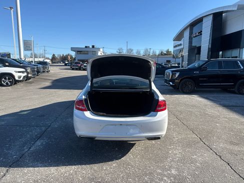 Used 2018 Buick LaCrosse Essence w/ Sun and Shade Package image 10