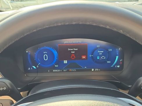 Used 2021 Ford Escape Titanium FWD image 35