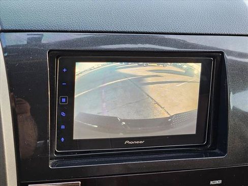 Used 2012 Toyota Tundra Limited w/ Platinum Pkg AWD/4WD image 11