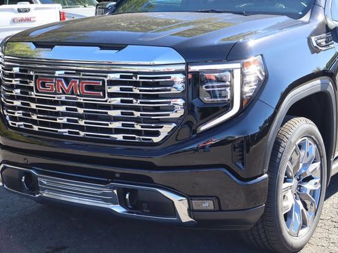 New 2026 GMC Sierra 1500 Denali image 4