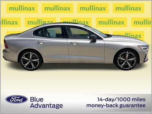 Used 2024 Volvo S60 B5 Plus AWD/4WD image 2