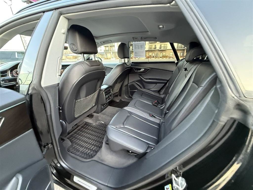 Used 2022 Audi Q8 Prestige w/ Prestige Package AWD/4WD image 22