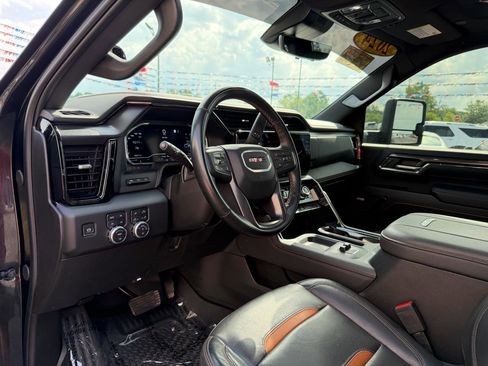 Used 2024 GMC Sierra 2500 AT4 w/ AT4 Premium Plus Package AWD/4WD image 15