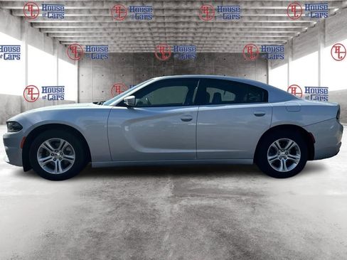 Used 2021 Dodge Charger SXT w/ Leather Interior Group image 8