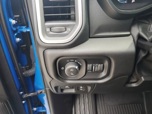 Certified 2025 RAM 1500 Big Horn RWD image 26