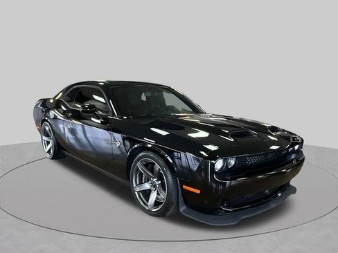 Used 2023 Dodge Challenger SRT Hellcat RWD image 1