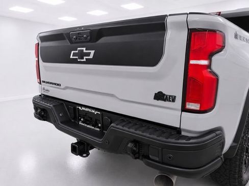 Used 2024 Chevrolet Silverado 2500 ZR2 w/ ZR2 Bison Edition AWD/4WD image 14