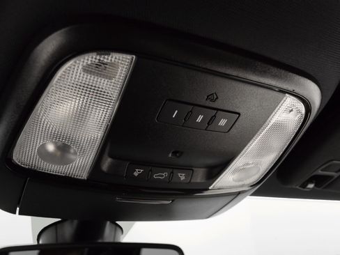 Used 2021 Dodge Durango R/T w/ Blacktop Package image 18