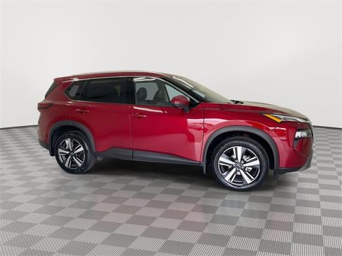 Certified 2024 Nissan Rogue SL image 13