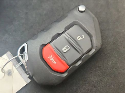 Used 2022 Jeep Wrangler Unlimited Sport AWD/4WD image 37