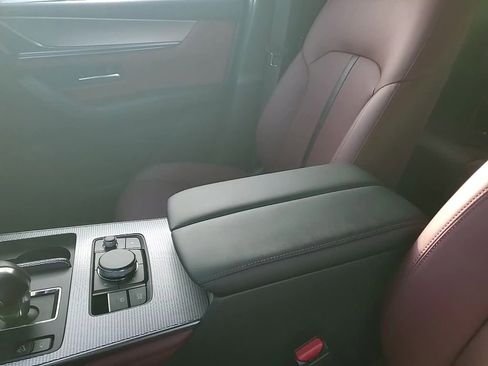 Certified 2025 MAZDA CX-70 Plug-In Hybrid w/ Premium Plus image 21