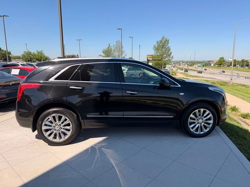 Used 2019 Cadillac XT5 Premium Luxury AWD/4WD image 9