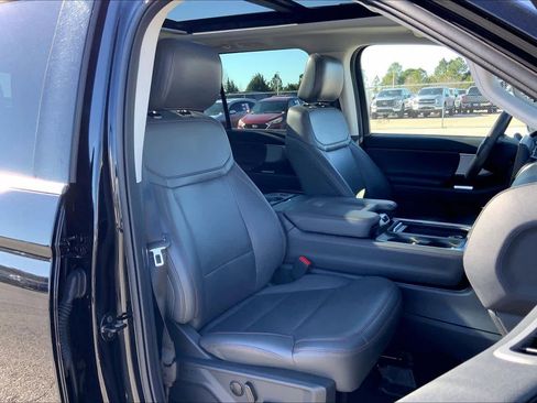 Certified 2025 Ford Expedition Active RWD image 10