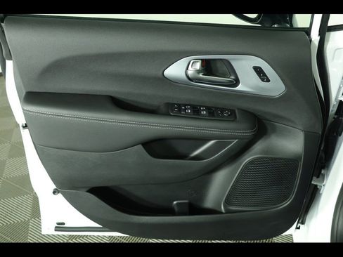 New 2026 Chrysler Pacifica Limited w/ S Appearance Package image 22